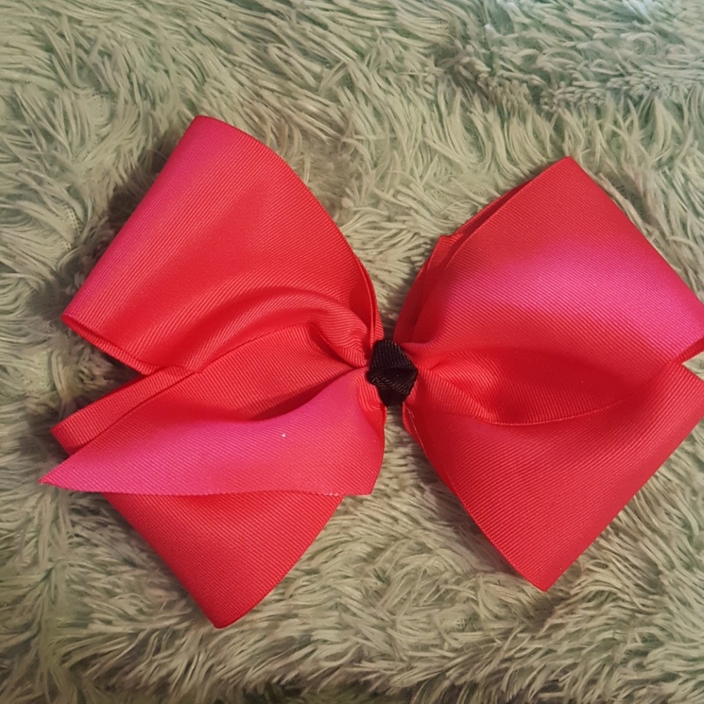 Large boutique bow